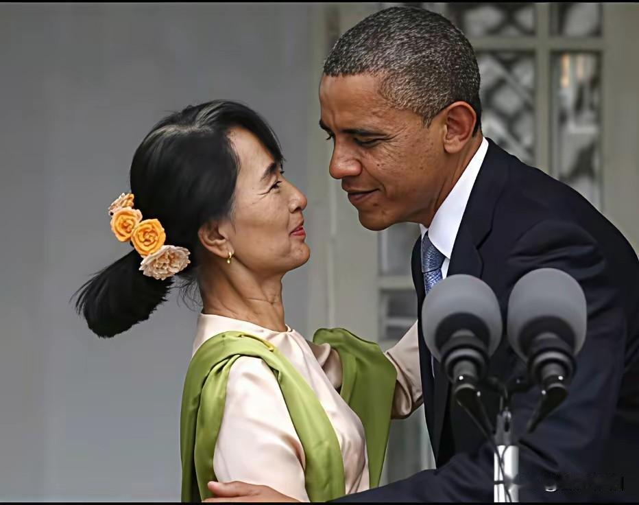 大家别误会，这是外交礼节，不宜过多解读、猜测！总统也是人。