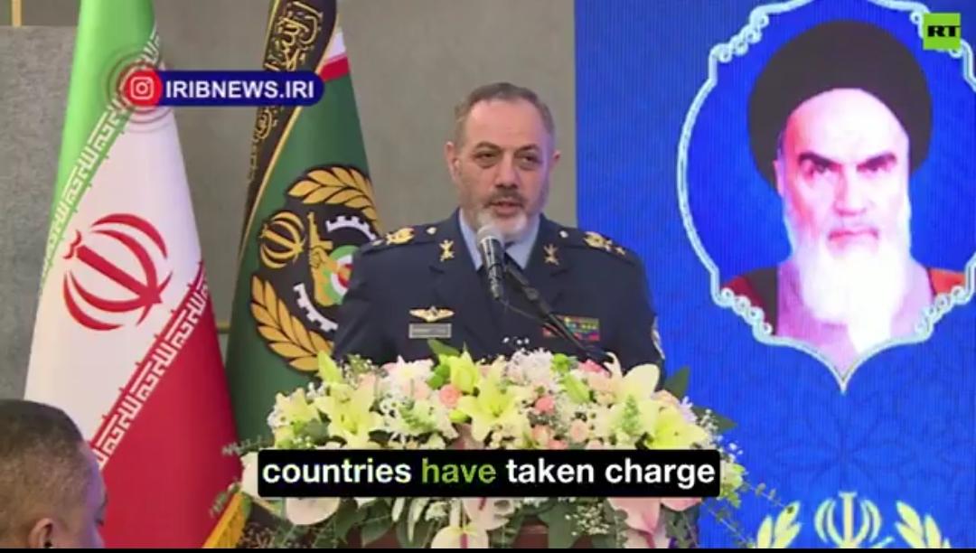 新闻快讯——“暴徒每杀害一人，可获3000美元赏金——伊朗国防部长证实
 
美国