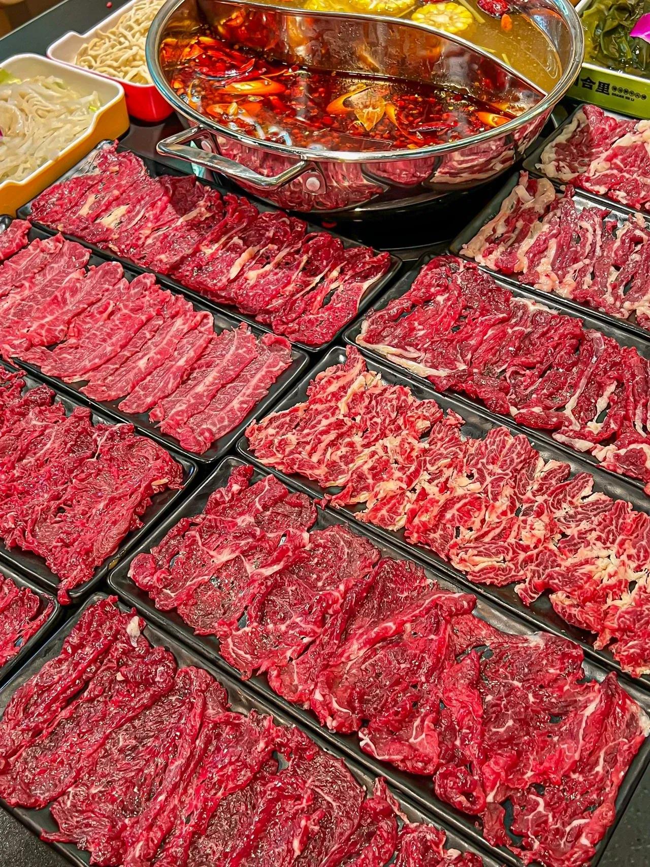 潮汕牛肉火锅兴起与衰落，为什么其他火锅还很火，潮汕牛肉火锅突然很少见到！

秋天