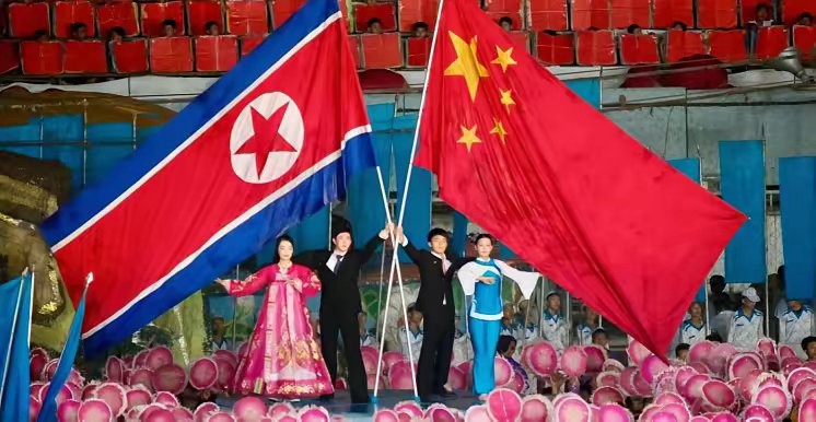 7月下旬，韩媒突然曝出重磅消息：整整一个月时间，近1万名朝鲜工人，从朝鲜新义州统