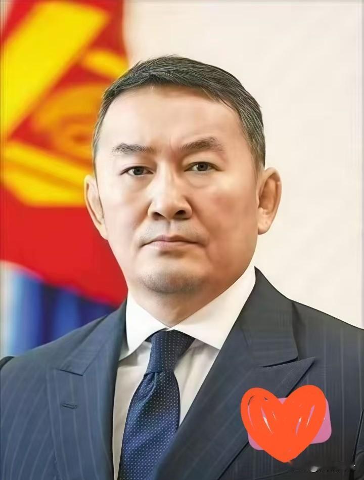就在刚刚
蒙古国突然宣布了！
10月17日，蒙古国政坛突然地震，上任仅仅四个月的