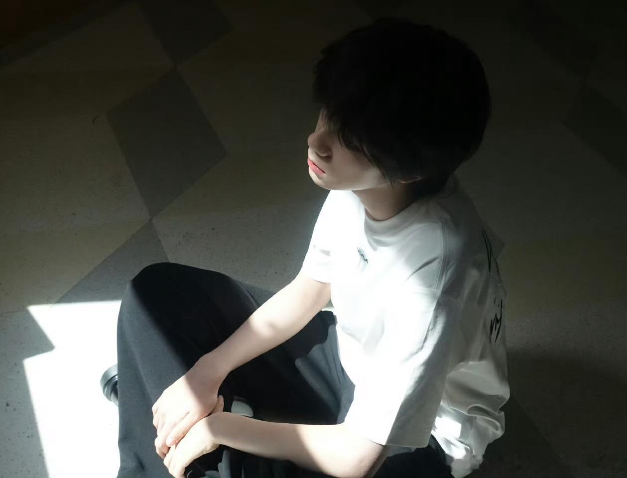 家产同ip那个空气就好像撒了椿药 