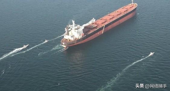 快看！中东局势消息！
伊朗声称在霍尔木兹海峡击毁10余艘油轮
伊朗伊斯兰革命卫队