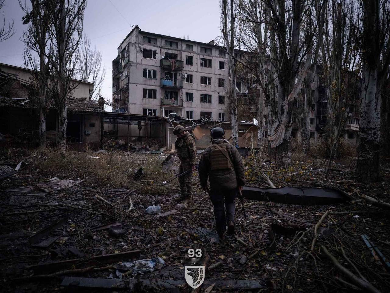 截至11月18日11:00，关于波克罗夫斯克聚集区的情况

波克罗夫斯克的枪战数