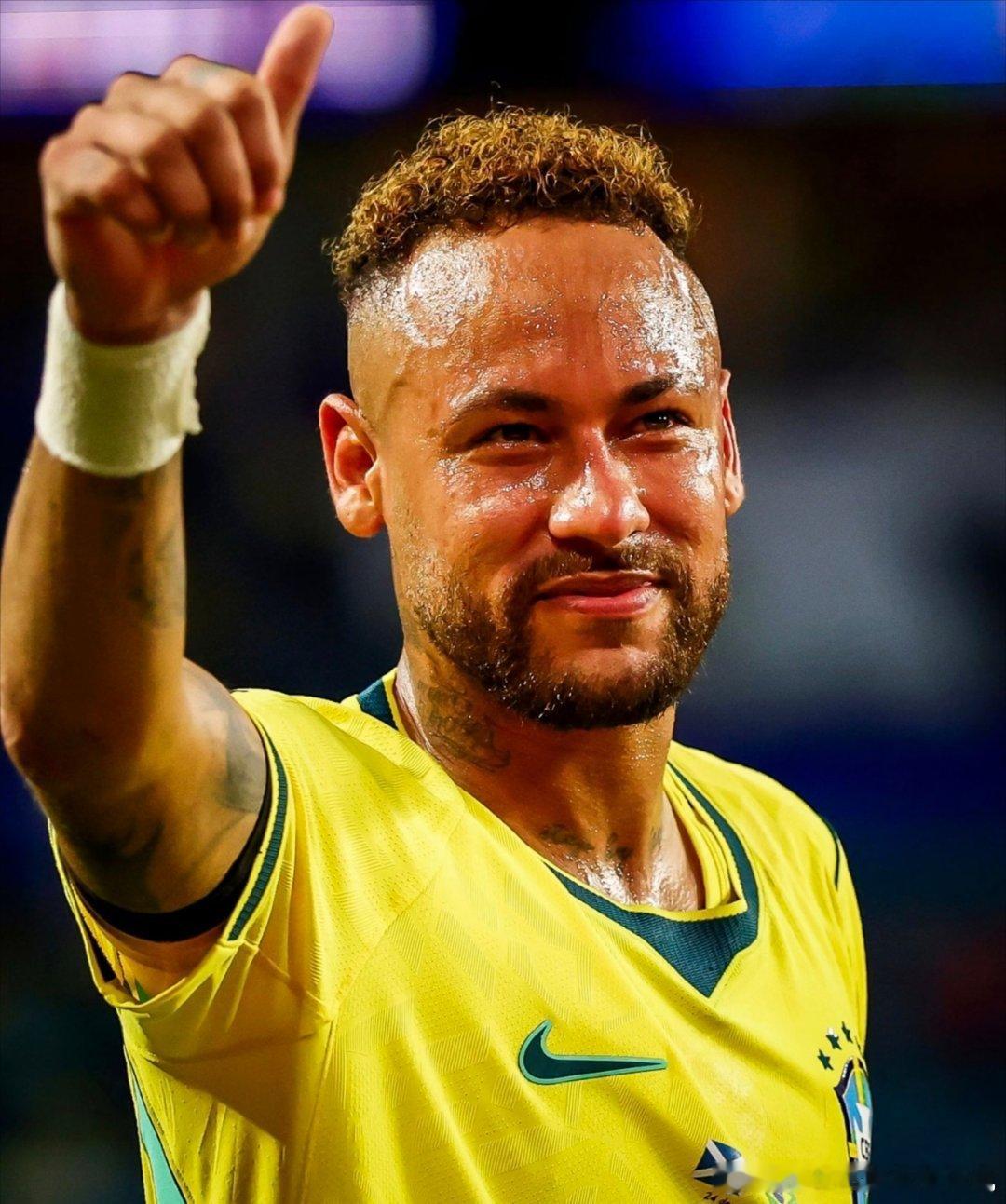 3✔2英格兰✔哈马比✔巴西✘🇧🇷吉马良斯如果能把点球打进，巴西就会收缩回来安