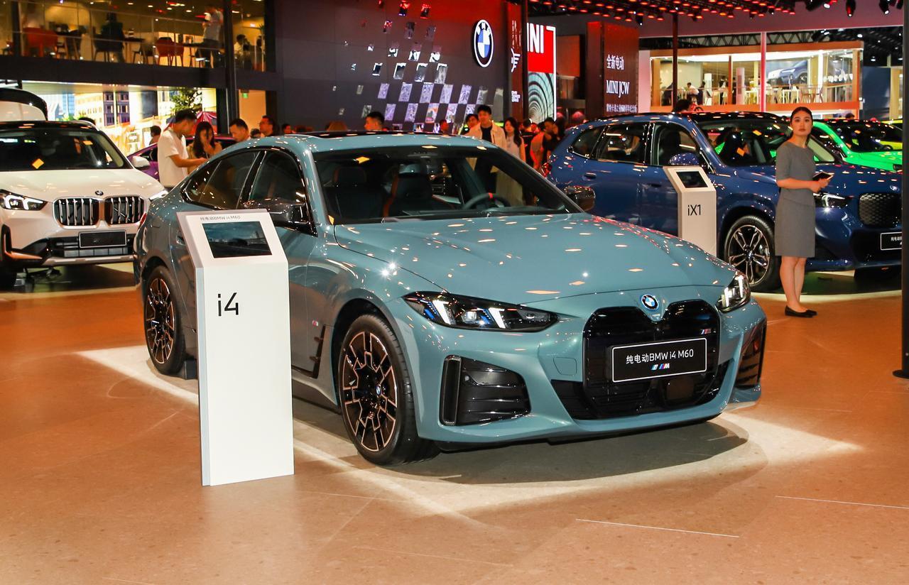 54.99万！宝马i4 M60在2025成都车展上市

【核心升级点】
1️⃣ 