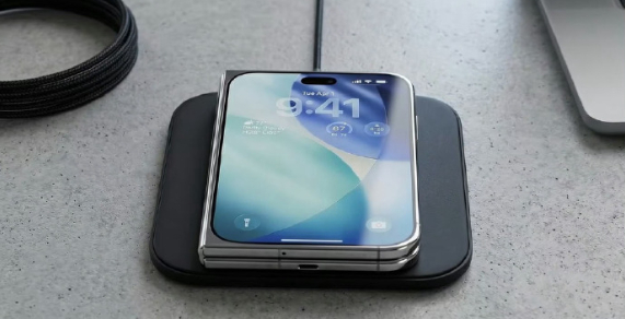 iPhoneFold首年销量预计 苹果 9 月中发、10 月开卖 仅两个月窗口期