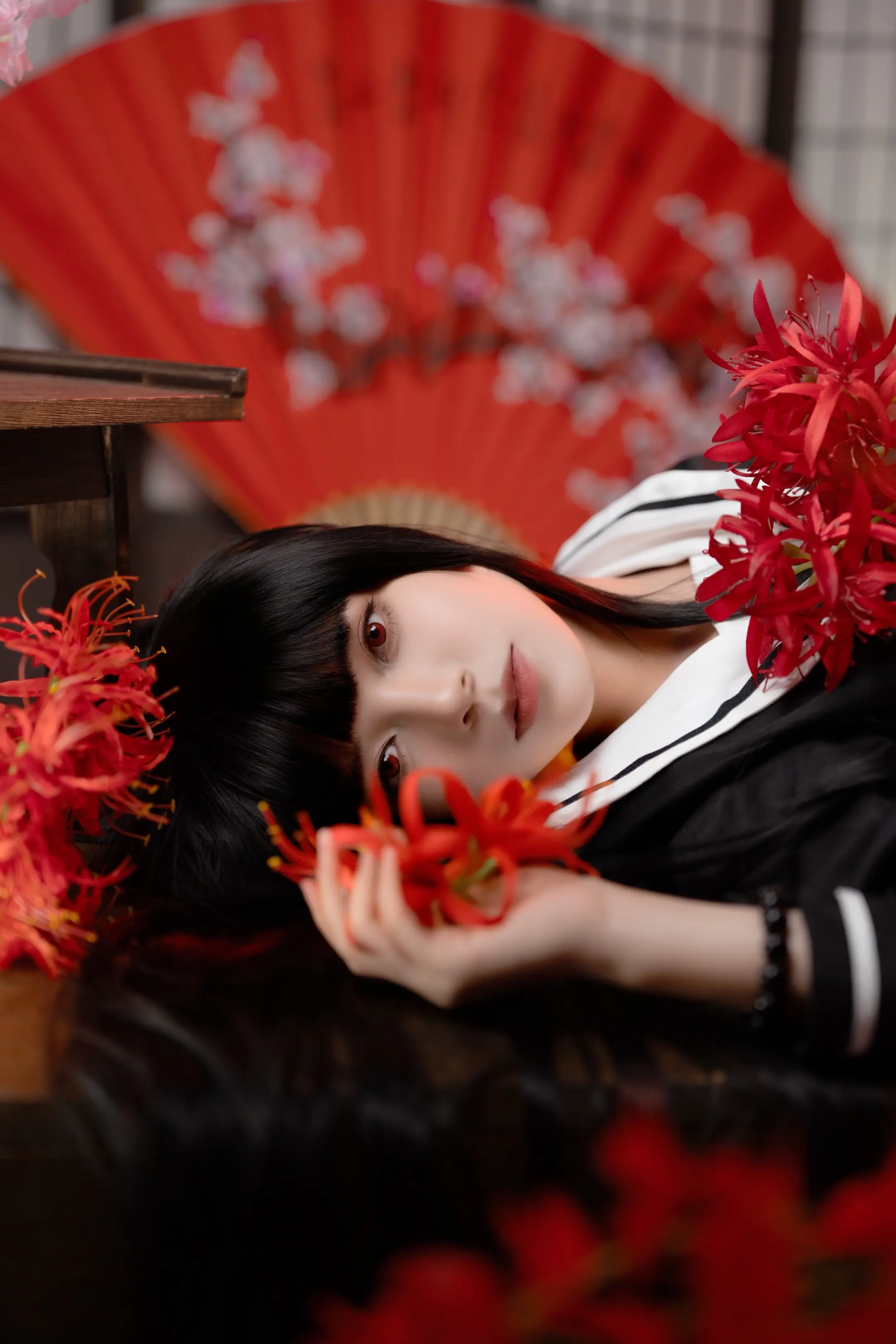 地狱少女阎魔爱校服。感谢出镜小姐姐  拍摄地是 租棚找他 以前很喜欢的...
