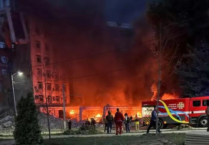 乌克兰不再有安全的地方，俄罗斯将乌克兰所有地方当成攻击目标。

据乌克兰媒体报道