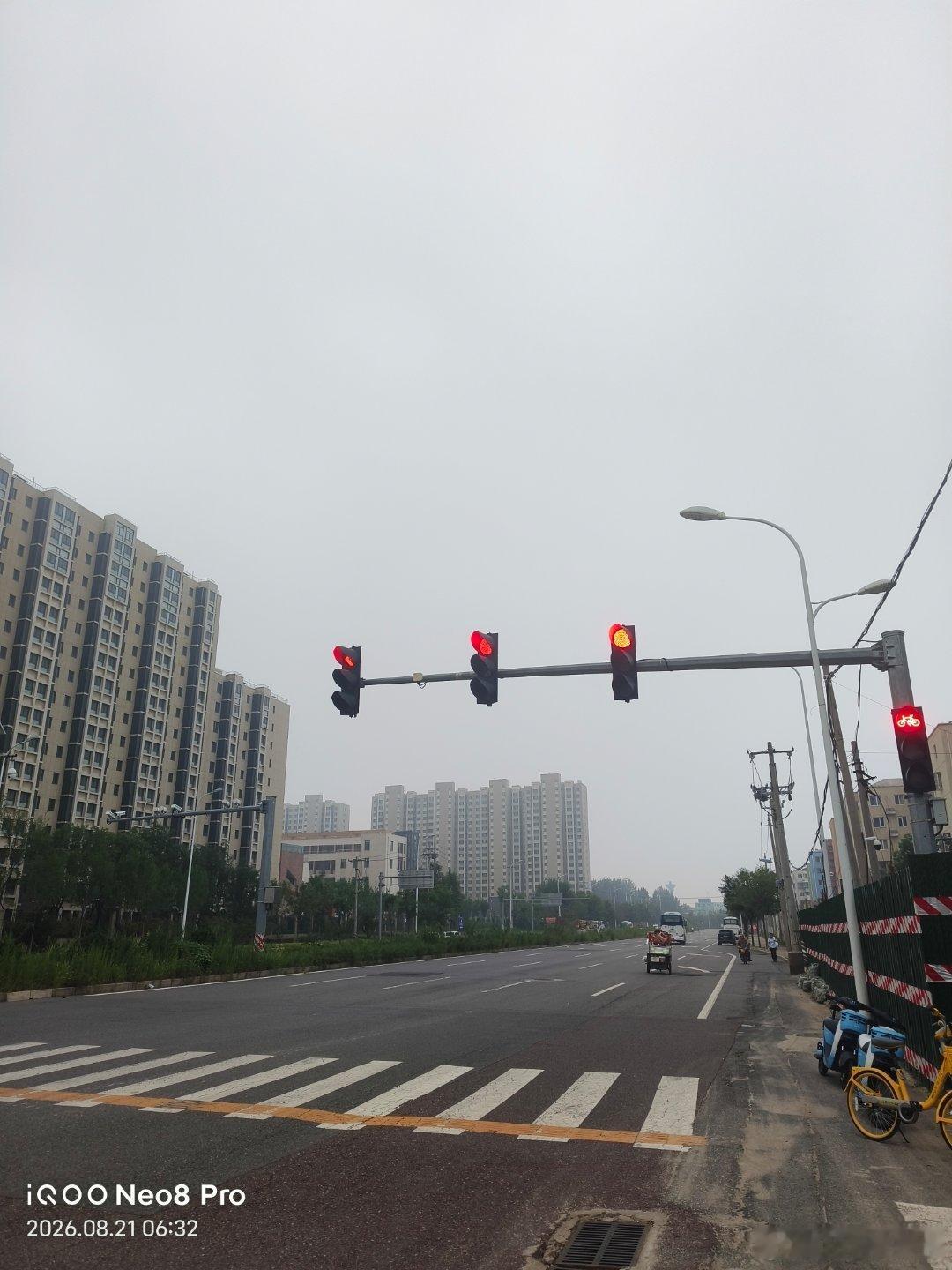 跑步[超话]坚持一周三次跑步健康无伤跑晨跑打卡 晨跑7km✅湿度大跑着很闷，体感