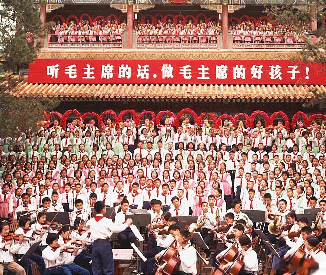 #早上好,加油# 今天是考公的日子，祝为人民服务者越来越多！ ​​​