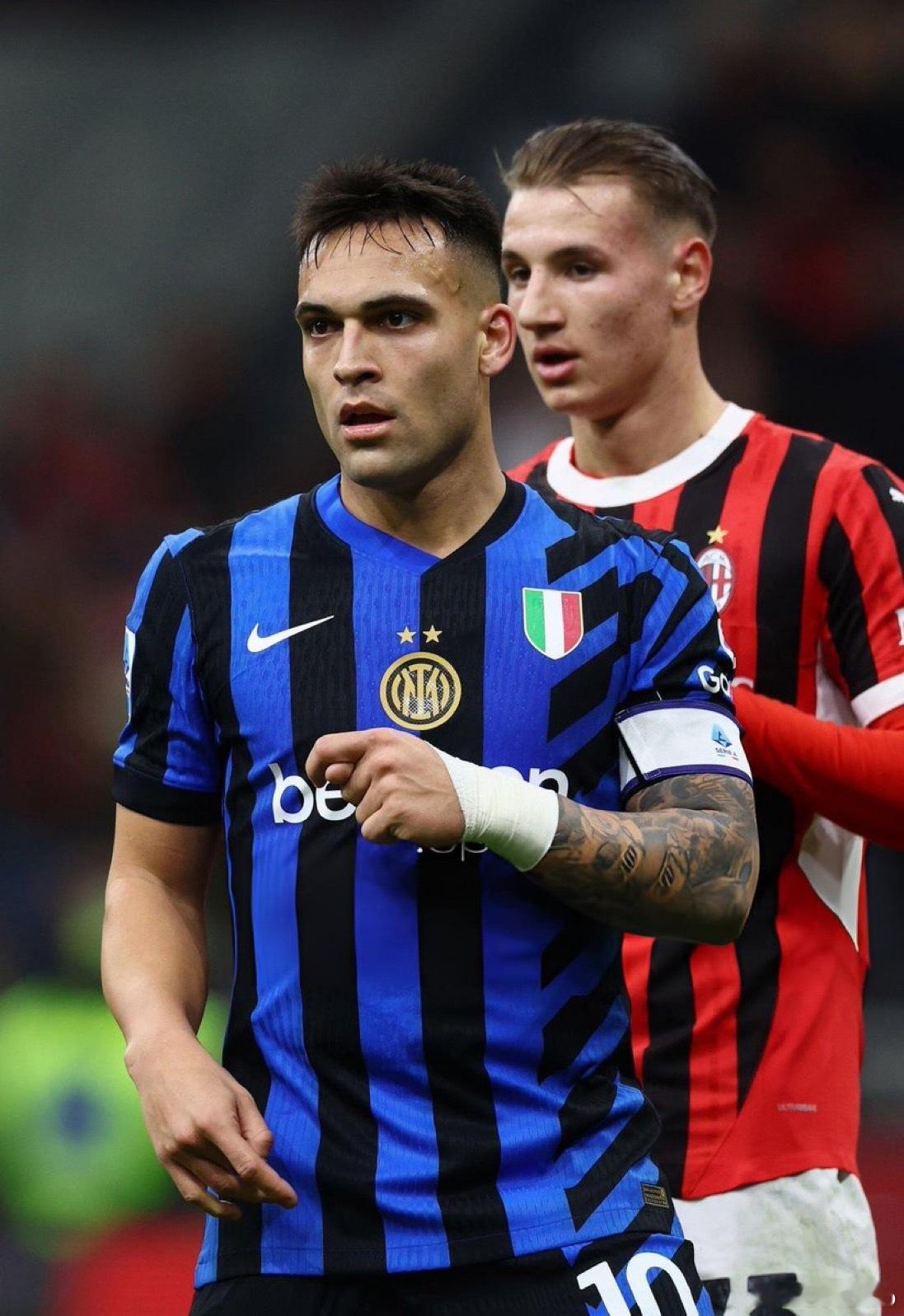 劳马：我认为最重要的是？是牺牲 这是我父亲教我的 因为我从小在一个生活拮据的家庭