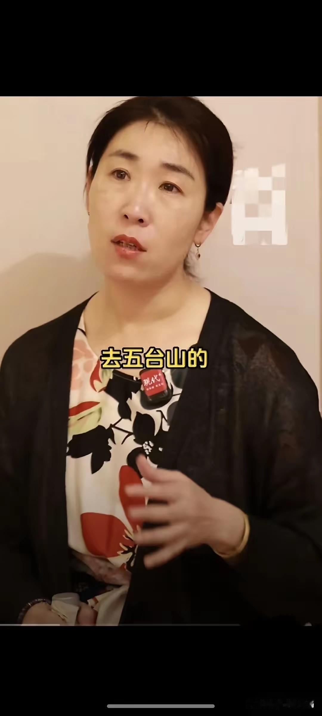 唐先生真的低估了朱女士。他以为朱女士不过是个好掌控的家庭主妇，没想到她是复旦大学