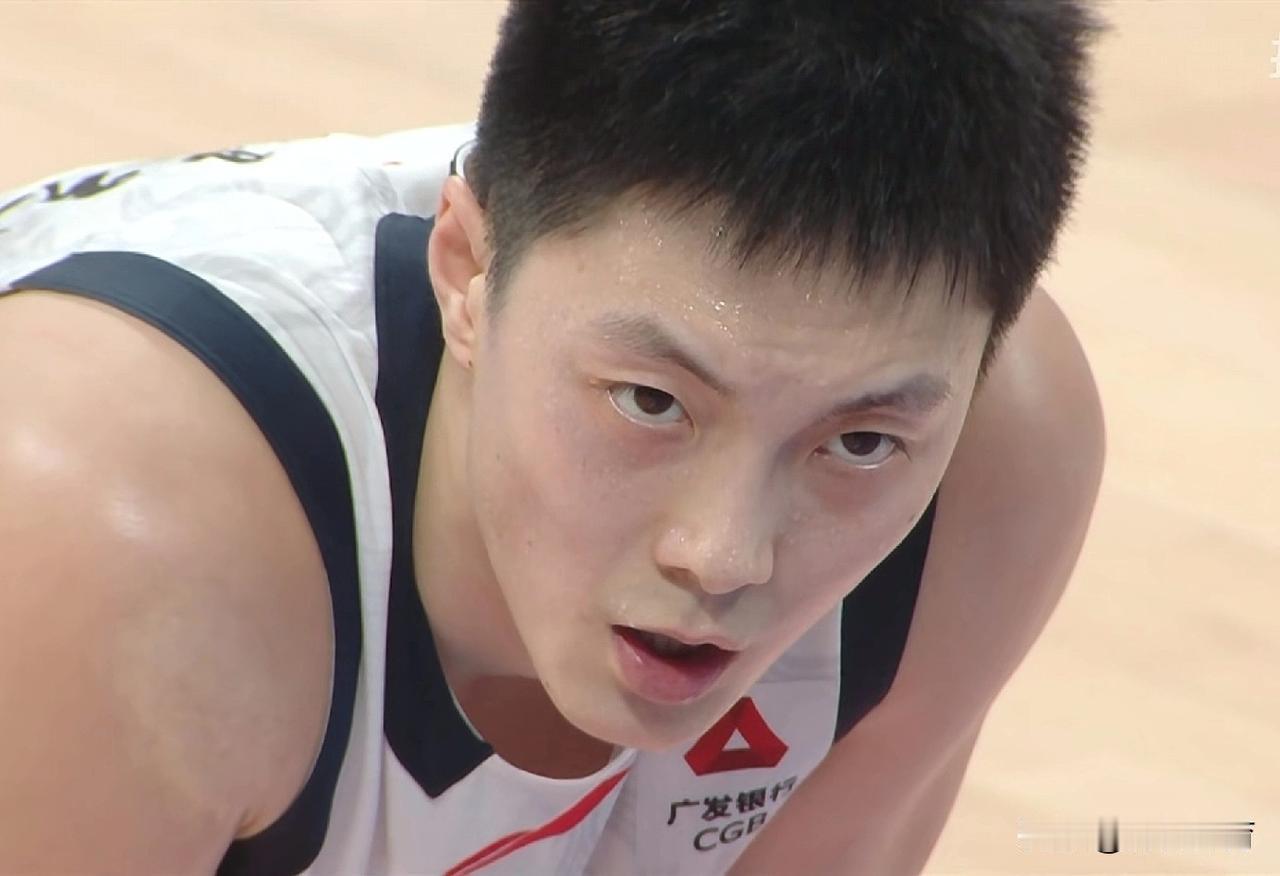 今天CBA季后赛1/4决赛G3，北京男篮坐镇主场以88-83战胜了来访的广东男篮