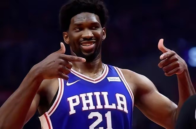 破案了！哈登离开三年，恩比德仍未进东决。自哈登走后，费城非但没突破，还连续两年没
