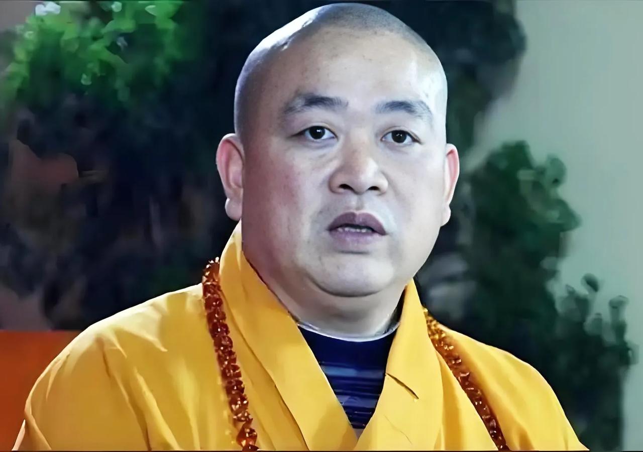少林寺官方公众号删除了有关他的文章。

佛教协会发布了注销他戒牒的公告，还有新的