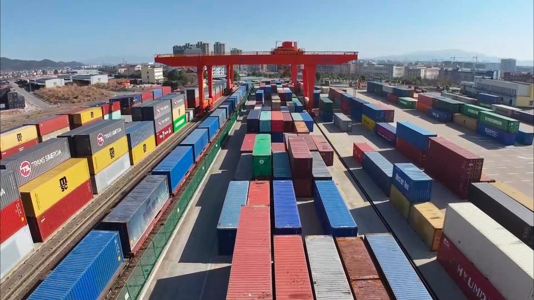 义乌分会场原来是实力担当世界义乌闪耀春晚 在春晚镜头下看义乌分会场，真的很有感触