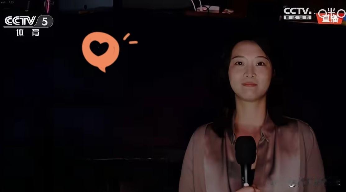 惠若琪在解说席上，点出了中国女排几大突出问题：
1，一传是最大软肋，一传不稳定，
