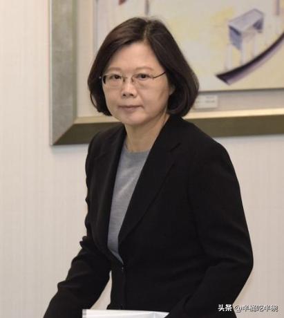 很多人不知道，蔡英文曾经罕见发声，我是台湾人并没有错，我是中国人，因为我是念中国