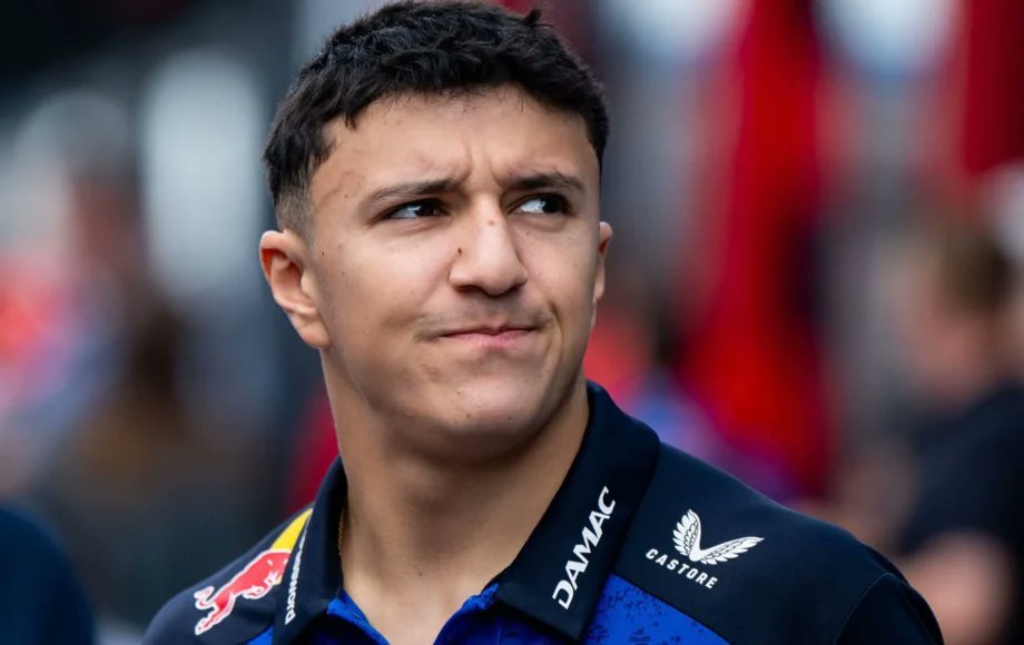 F1 哈贾尔受伤的原因已经揭晓。天空体育F1记者克雷格·斯莱特表示，哈贾尔是在健