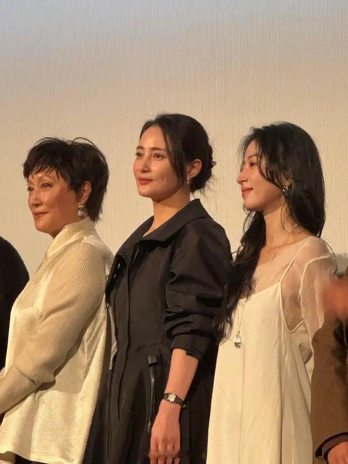 蒋勤勤感谢易烊千玺 说实话，易烊千玺这几年的发展，表现得到了许多观众的喜爱，从歌