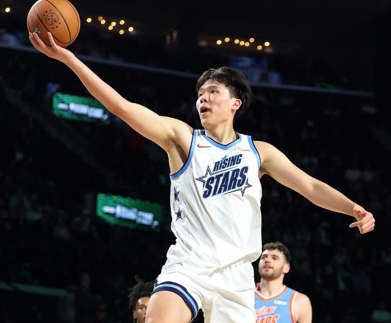 全明星得分超正赛，杨瀚森新秀赛爆发，真的只因为克林根在对面吗
杨瀚森全明星新秀赛