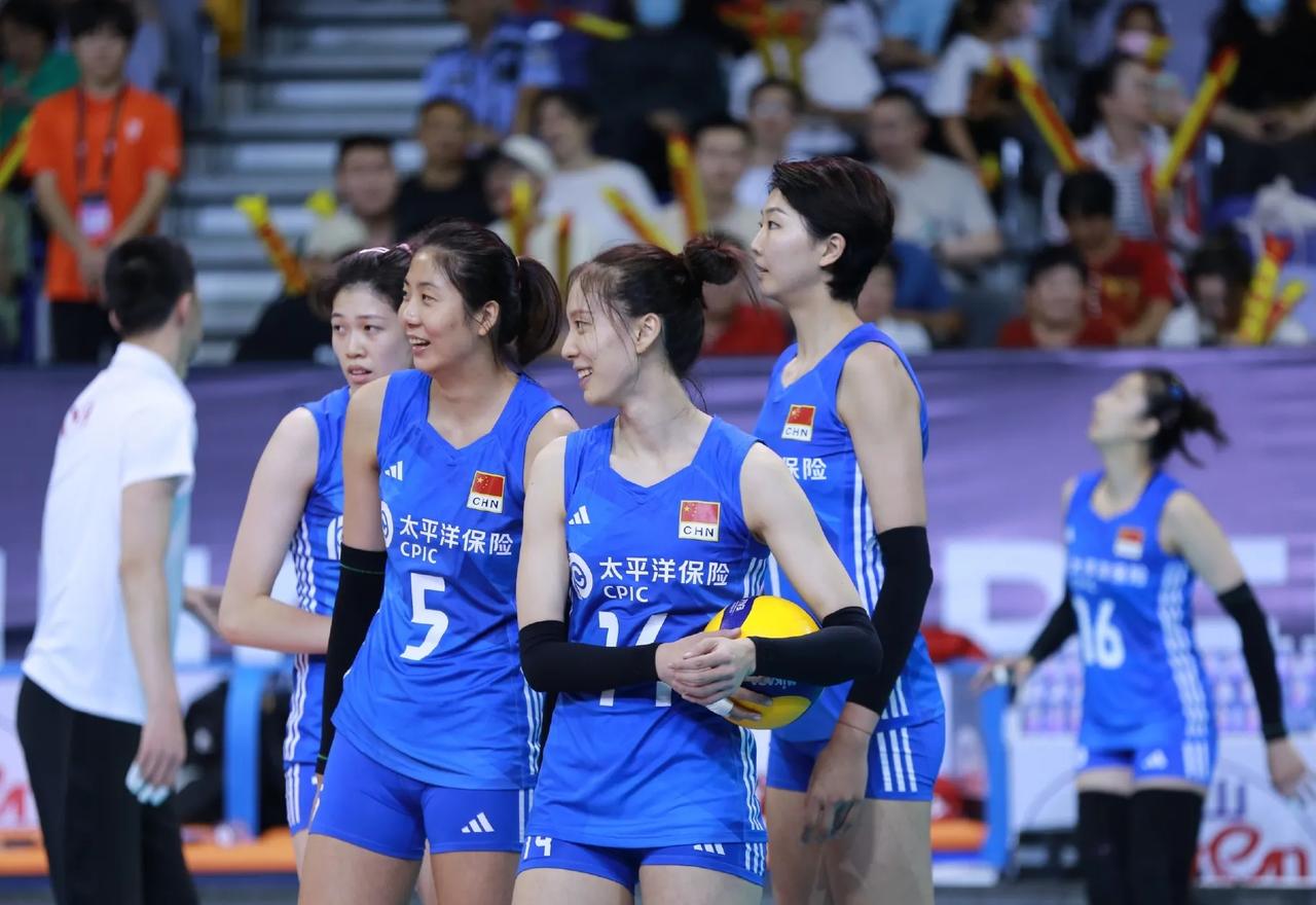 #奥预赛中国女排# 
9月19日，巴黎奥运女排资格赛第三轮赛事预告
10：00 