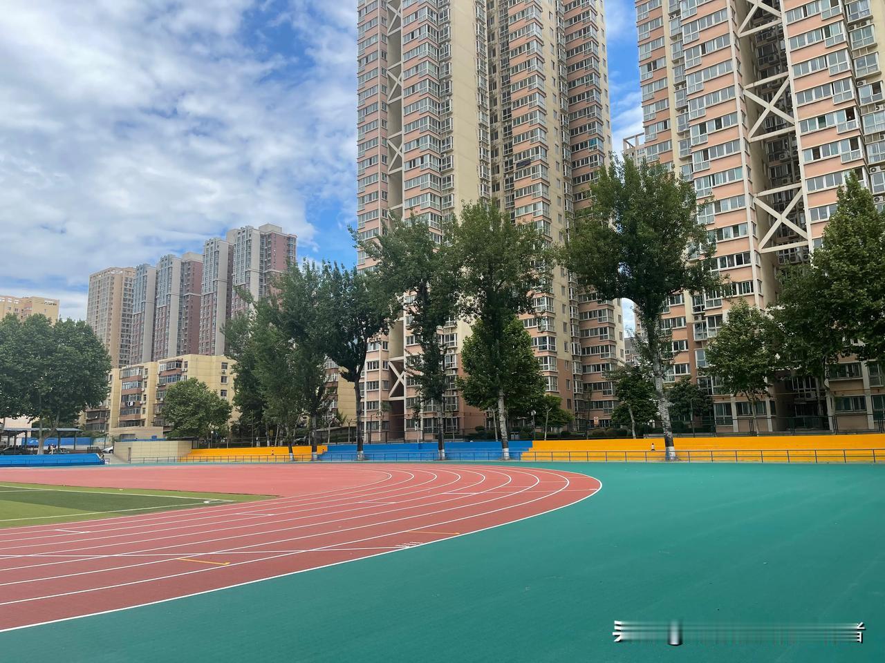 省示范高中，不一定比普通高中牛！省标准化高中，也不一定比普通高中牛！
    比