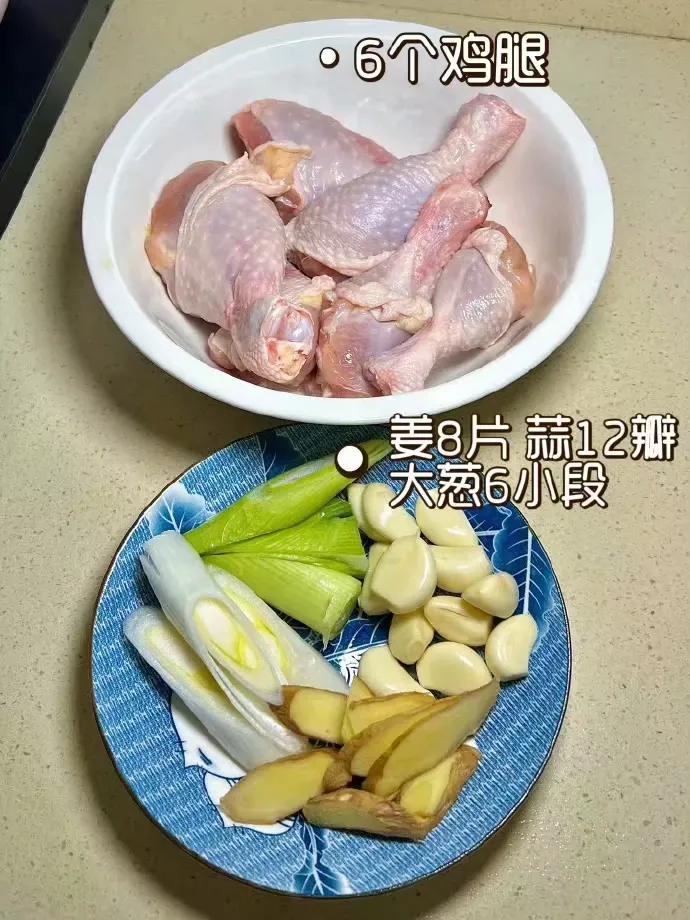 家庭版的秘制手撕鸡分享给大家！霍上大米饭是贼啦好吃！[笑][来看我]#家庭简餐分