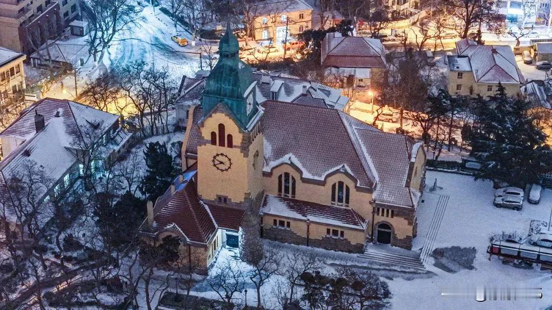 最低-7℃，阵风8级！青岛的雪又又又续上了，时间就在……