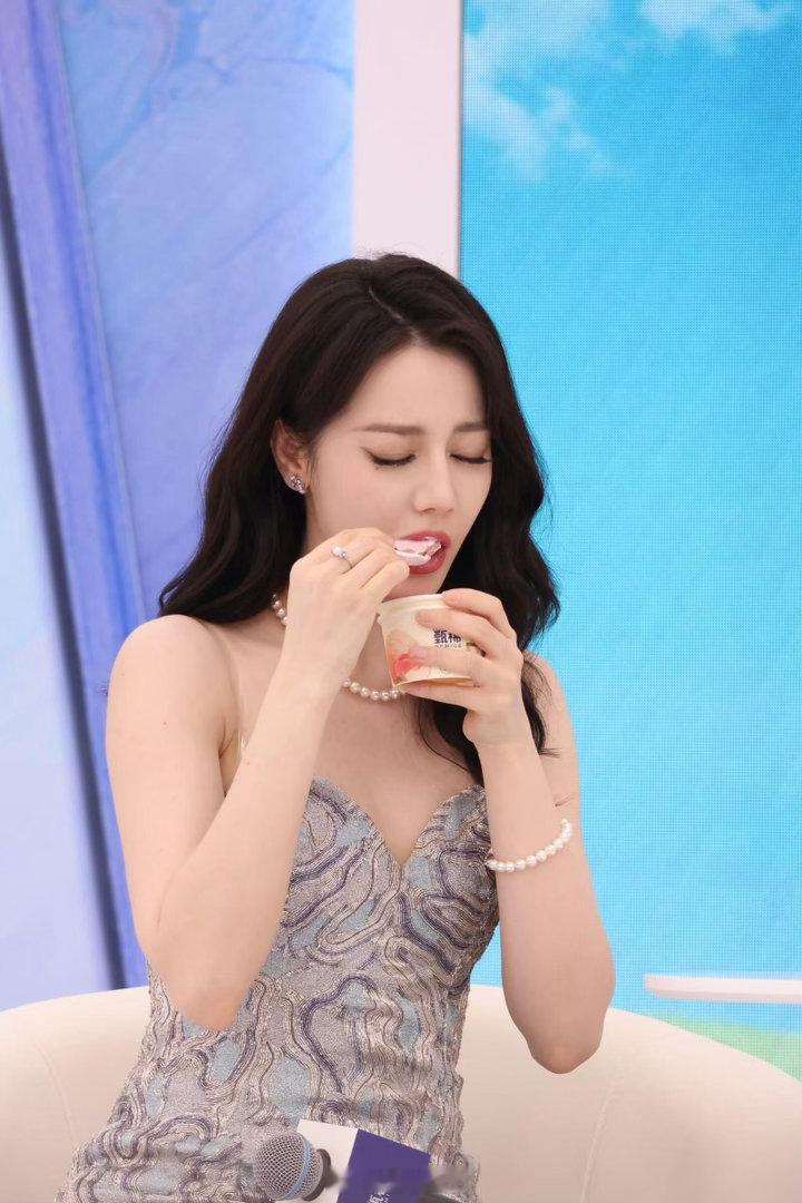 迪丽热巴❤️ 