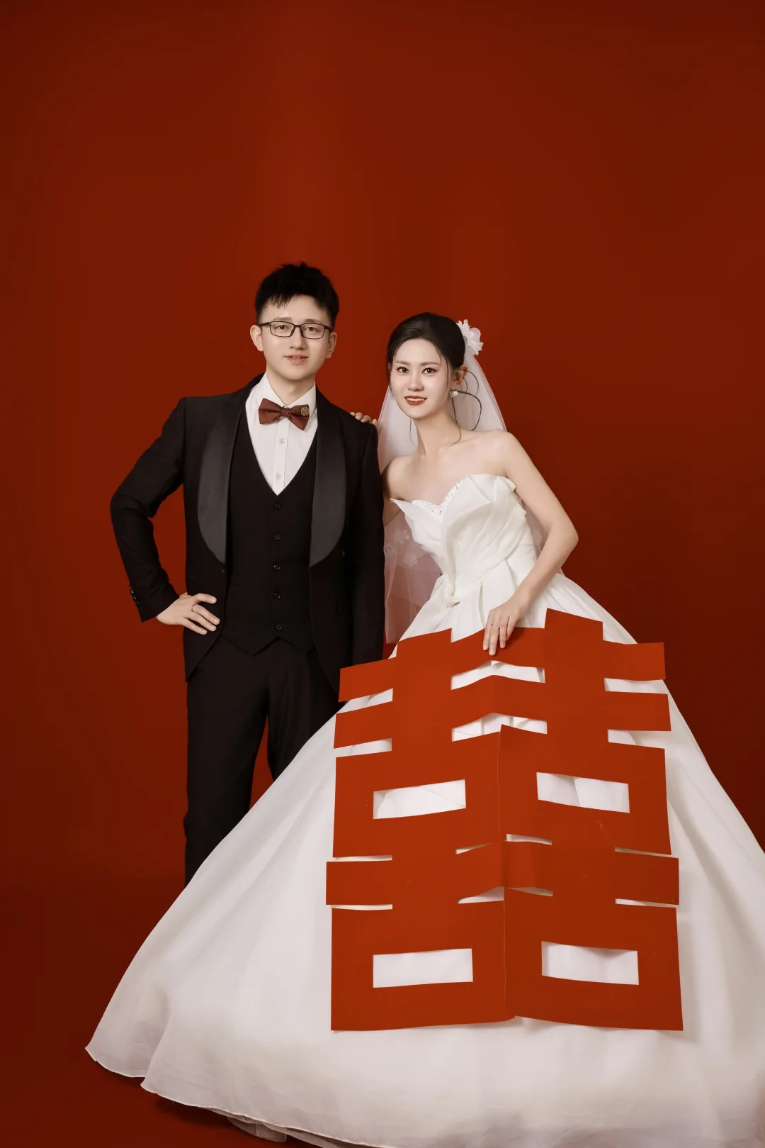 求助求助🆘！迎宾海报选哪个？