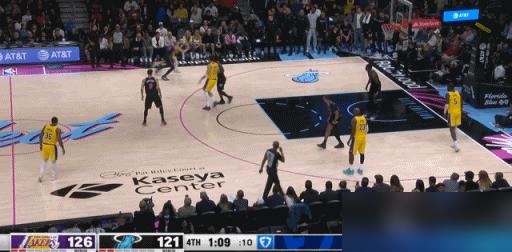 联盟第一人？他只是个名人堂级别的球权黑洞。
 
前NBA球员直接开喷，“全世界都