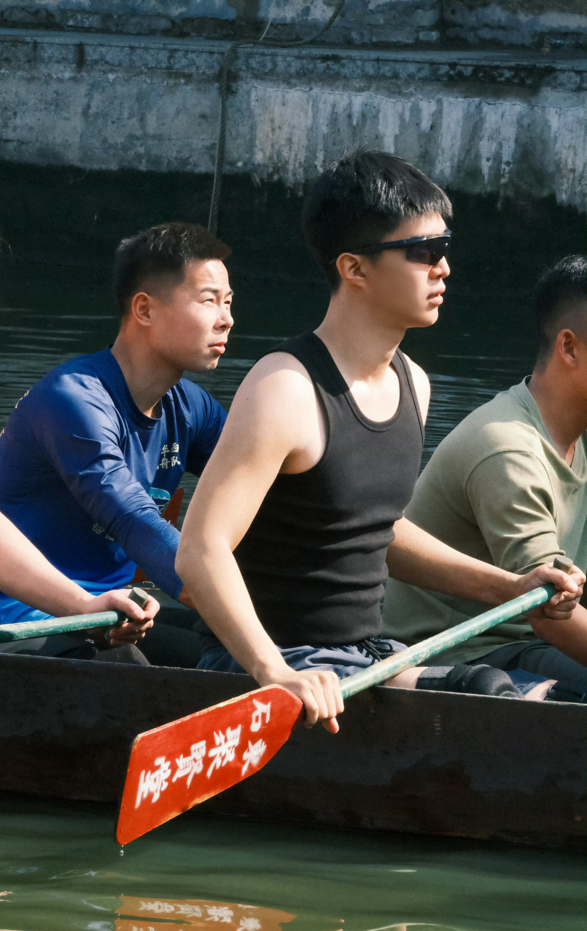 浪浪人生把范丞丞演热血了  不止是演热血，更是活成了角色的样子！为了龙舟戏的协调