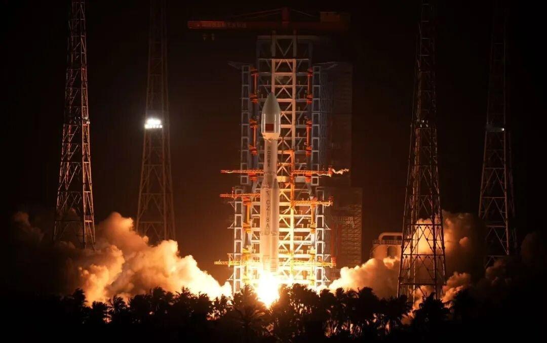 【长八甲火箭成功发射卫星互联网低轨20组卫星】 北京时间今天3时48分，长征八号
