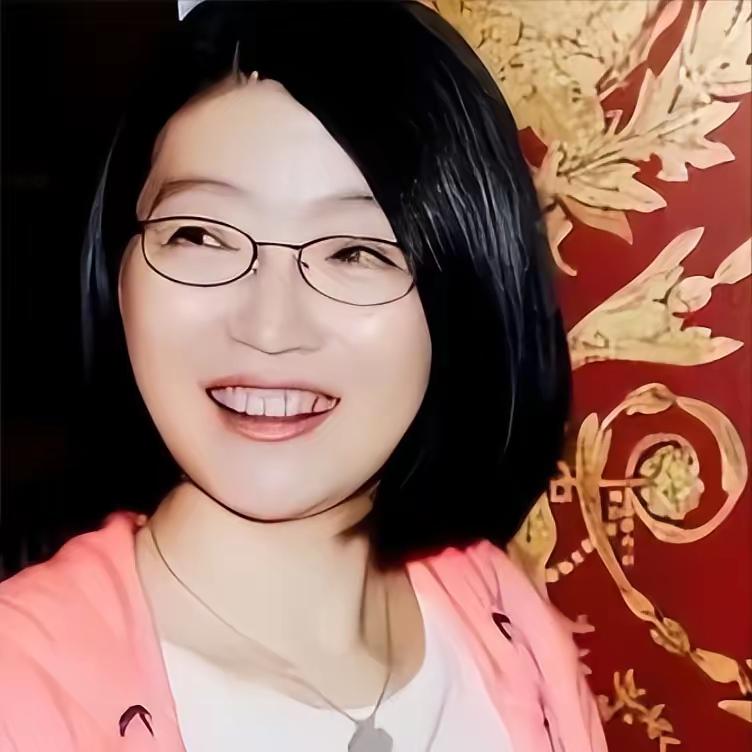 温州女首富抗癌失败，即使名下有两家医药上市公司，市值高达3700亿元，最后还是拯