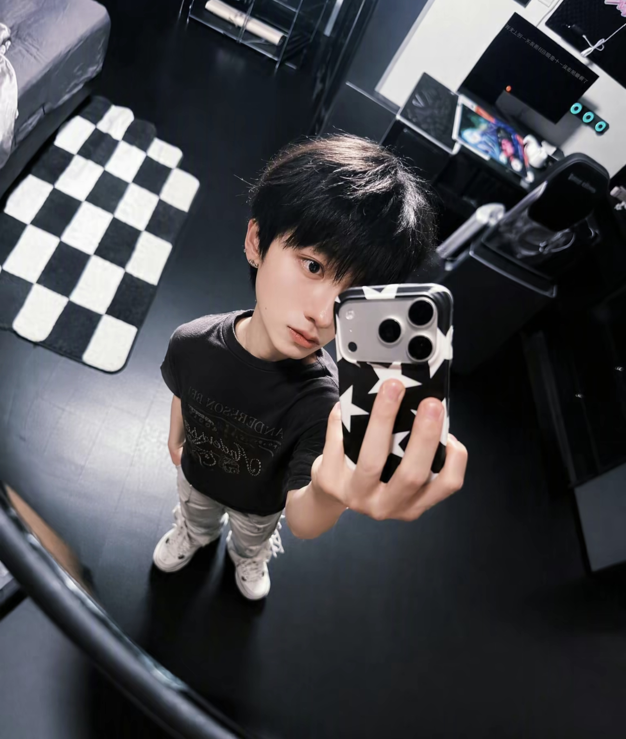 萌吐血了萌吐血了，这是我宝宝朱志鑫 宙萌一 ​​​