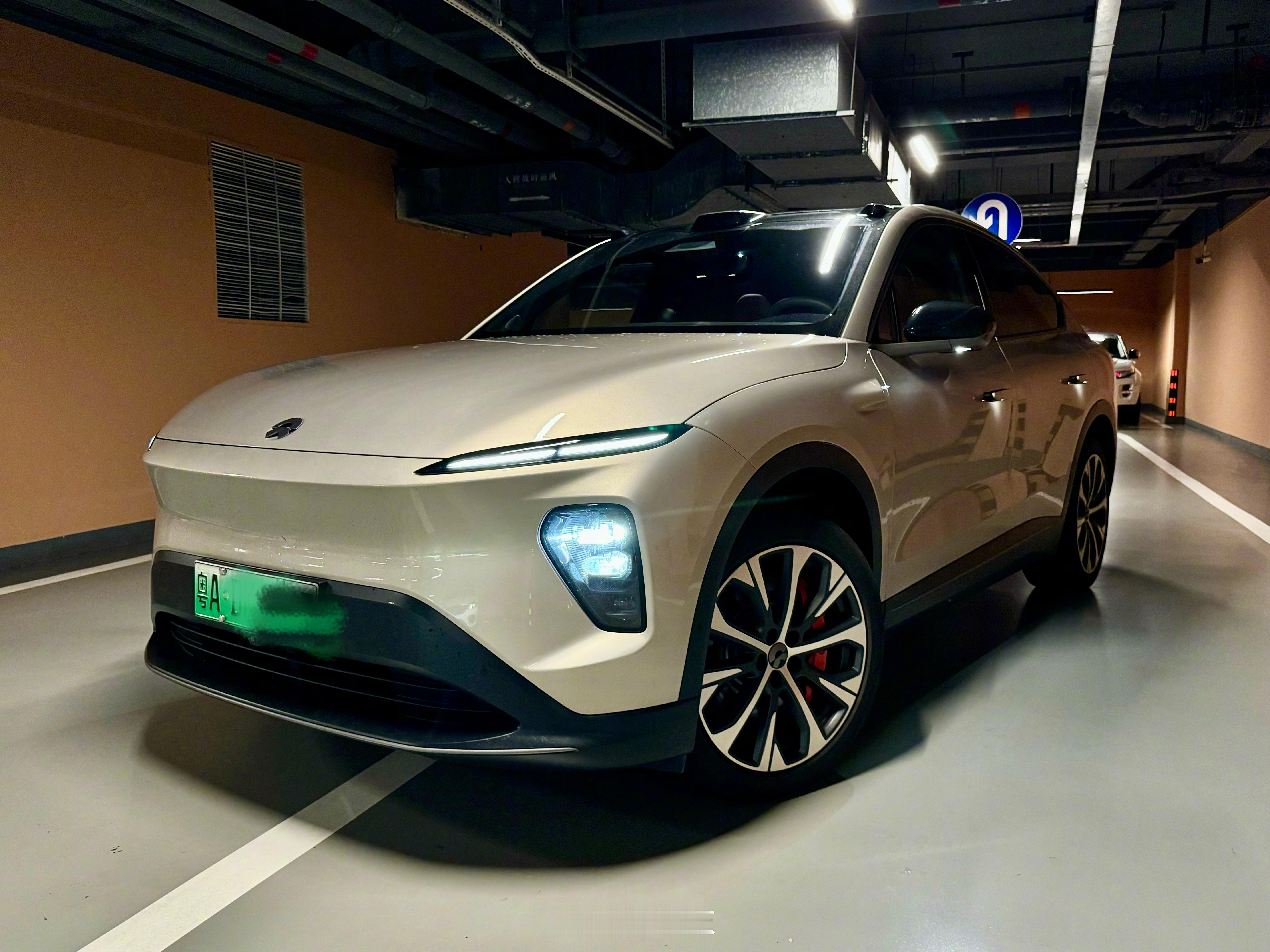 #一周一新车# 开启了一个新的话题～每周的新车都会在这更新！！想看什么车评论区留