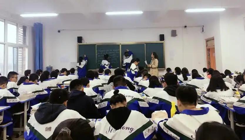 高中阶段，不值得难过的几件小事！

1、考试考不好很正常！我见过最离谱的一个，高