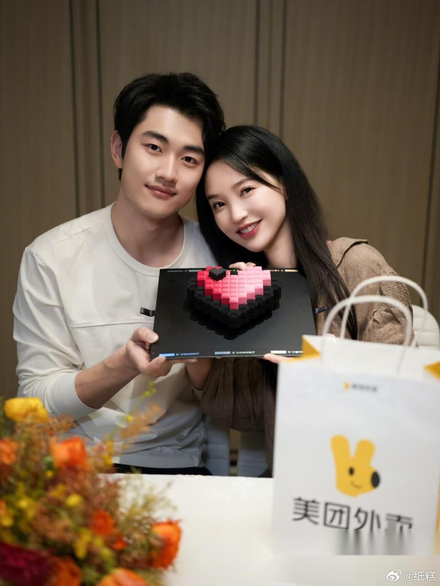 金莎给所有女人上了一课 不是她嫁得好 也不是她多出名，而是作为妻子，金莎的爱太拿