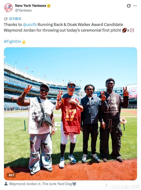 USC橄榄球跑卫Waymond Jordan今天到访纽约洋基队和辛辛那提红人队的
