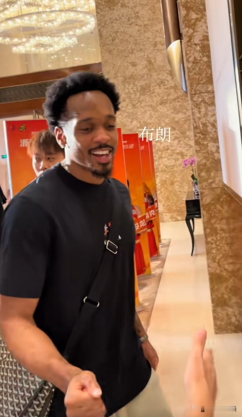 浙江广厦队随着获得总决赛亚军，也结束了本赛季的征程。俱乐部给球员和家属举行了答谢