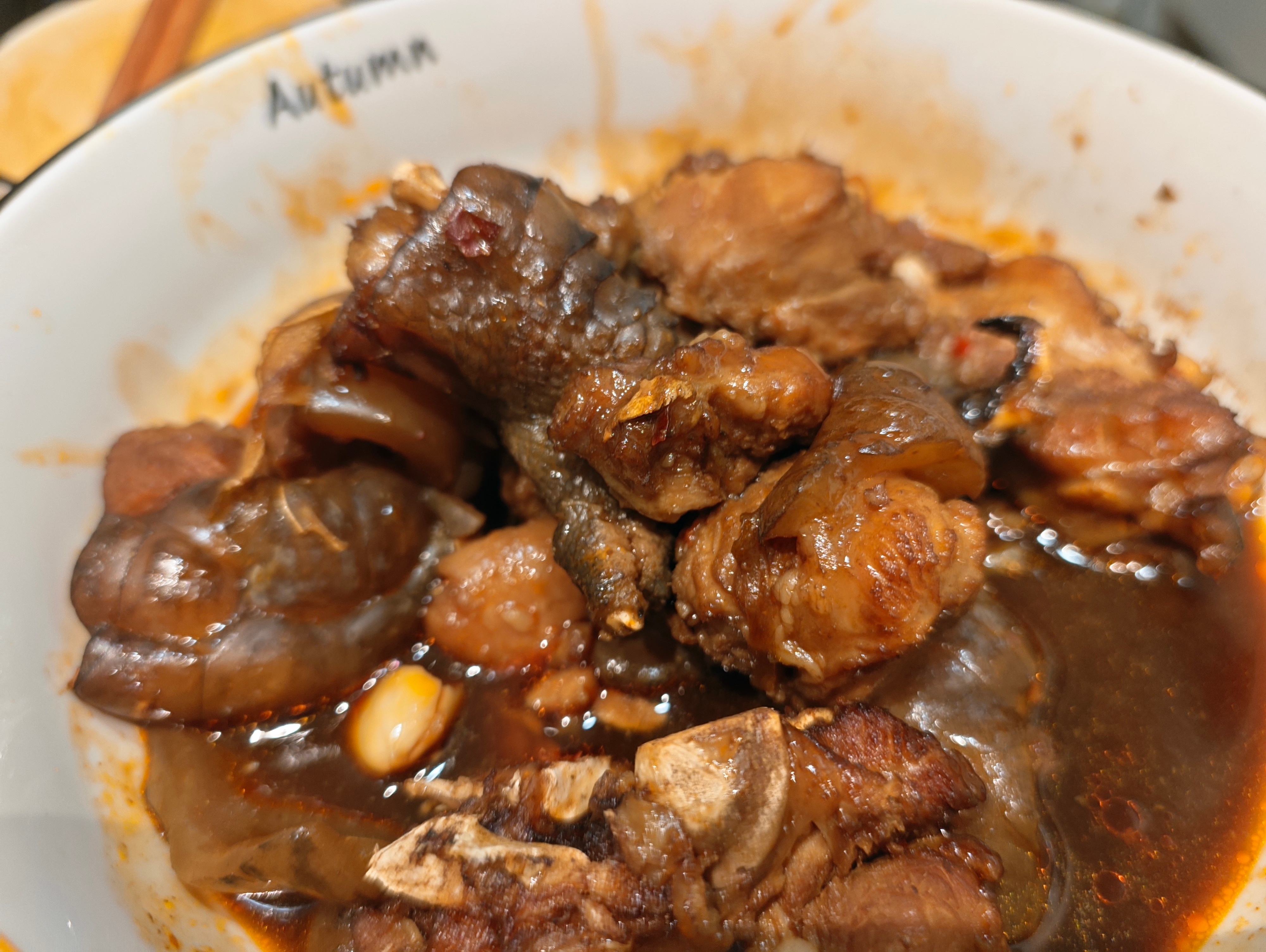 天上龙肉，地下应该是鳄鱼肉呀？ ​​​