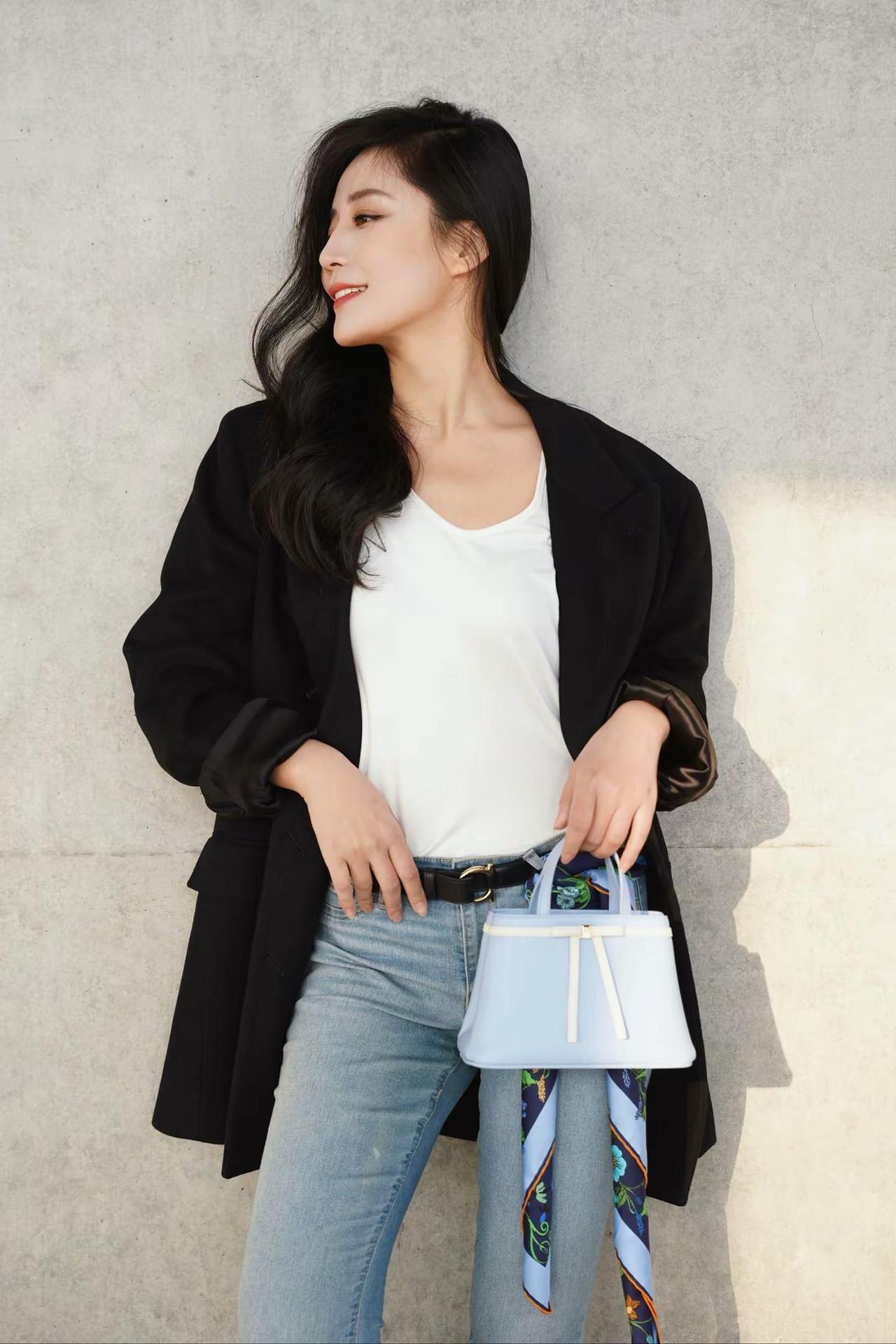 肆意昂扬随意穿搭