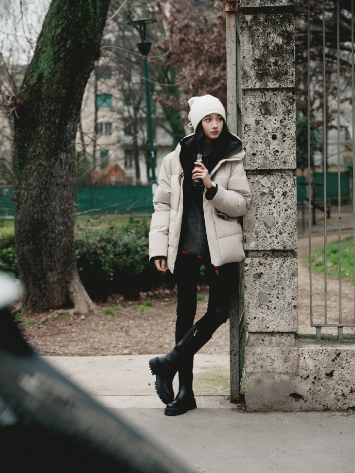 关晓彤春意盎然关晓彤春意街头大片 关晓彤春意街头大片 