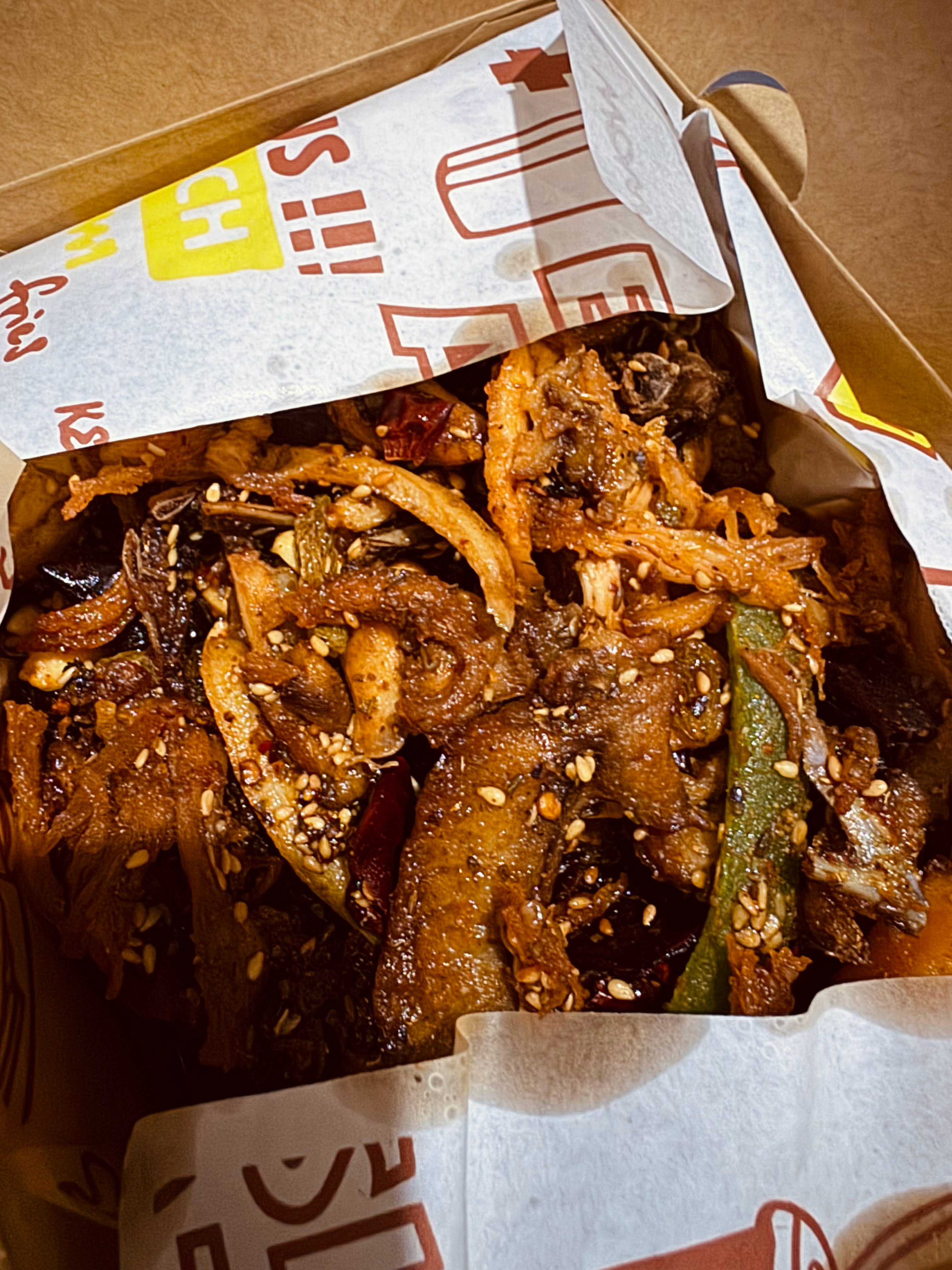 还是抓抓鸡好吃[泪]不枉我凑半天还要9.2配送费 ​​​