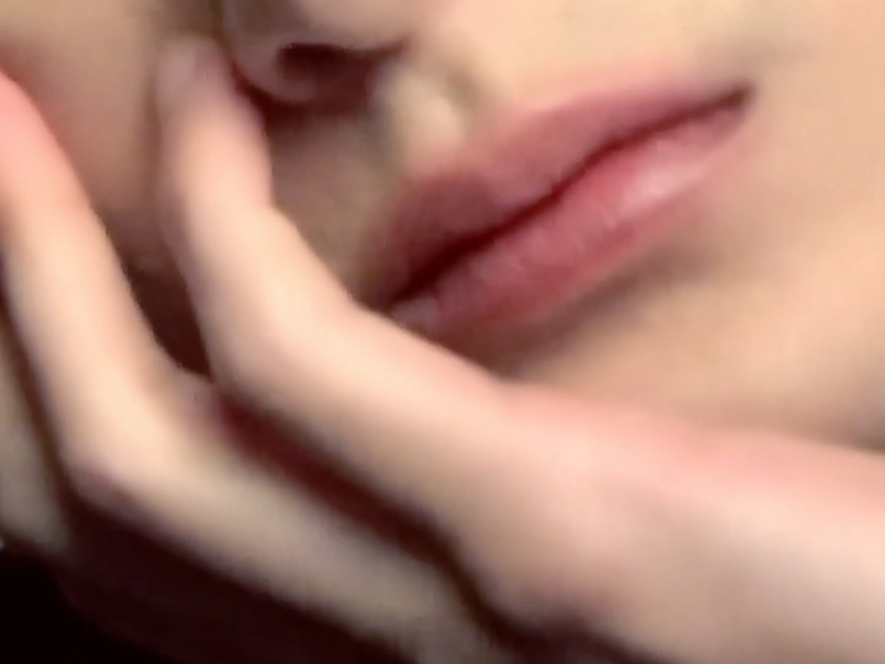 看起来好好亲啊[舔屏] ​​​