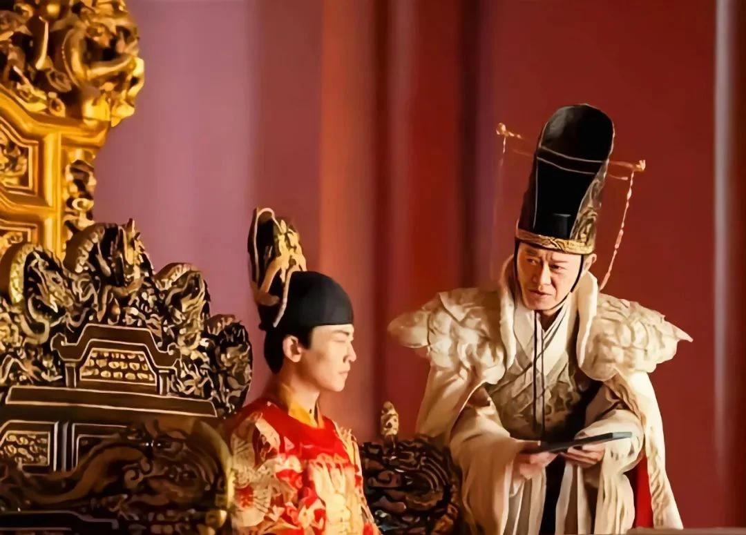 我没想明白，魏忠贤为何会把大明社稷看得那么重？从电影里就能看出来，魏公公在钓鱼，