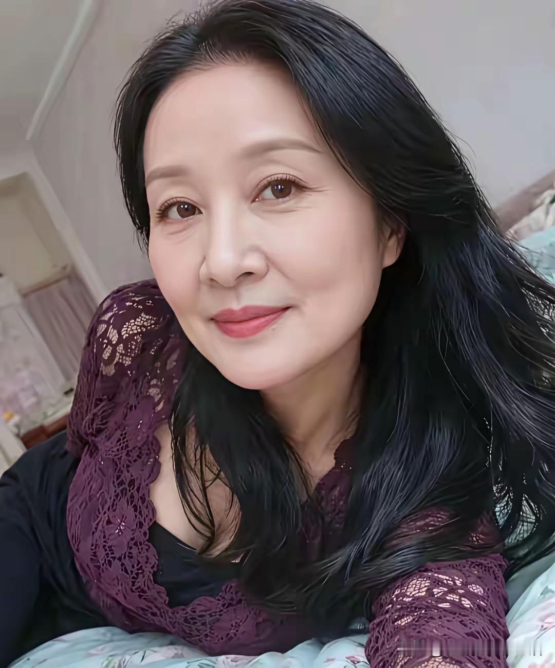 征服一个男人
就要征服他的胃
要想去留住一个男人
你就要烧得一手好菜
不会做饭的