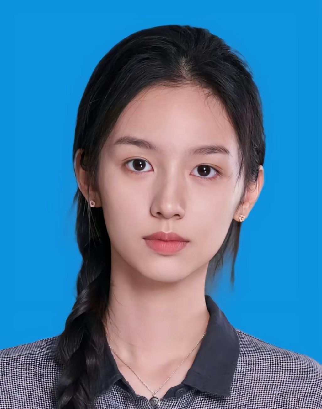 【周也】有种毕业十年在母校仍是校花的美   锦月如歌今日开播 ​​​